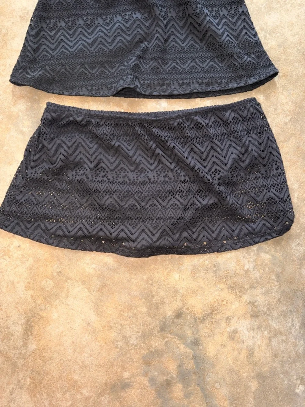 NWT - Catalina Black Tankini with Skirt - Size L - Picture 6 of 11